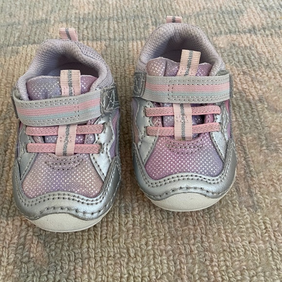 Stride Rite Toddler Shoes - Picture 1 of 4